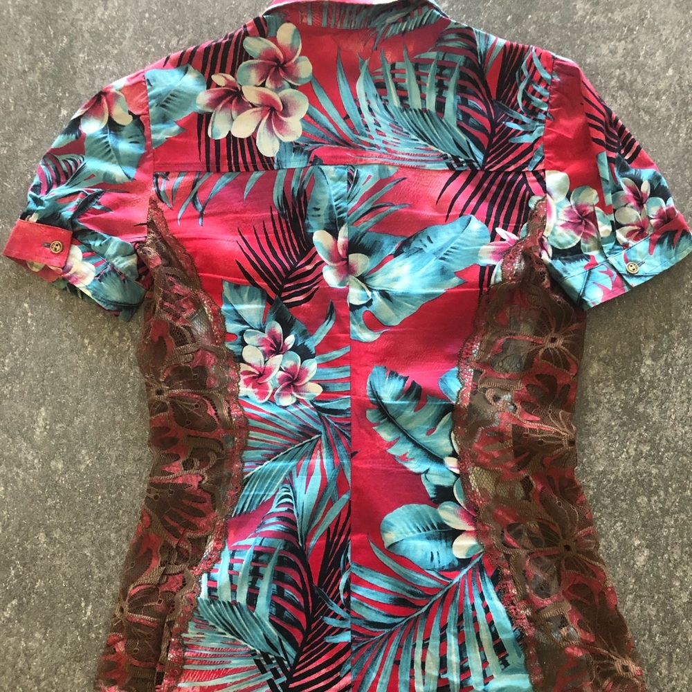 D&G Tropical Button Down with Lace Detail - Picture 2 of 5